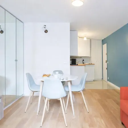 Appartamento Parisian Charm - Ideal For 3 Guests