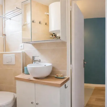 Parisian Charm - Ideal For 3 Guests Appartamento Parigi